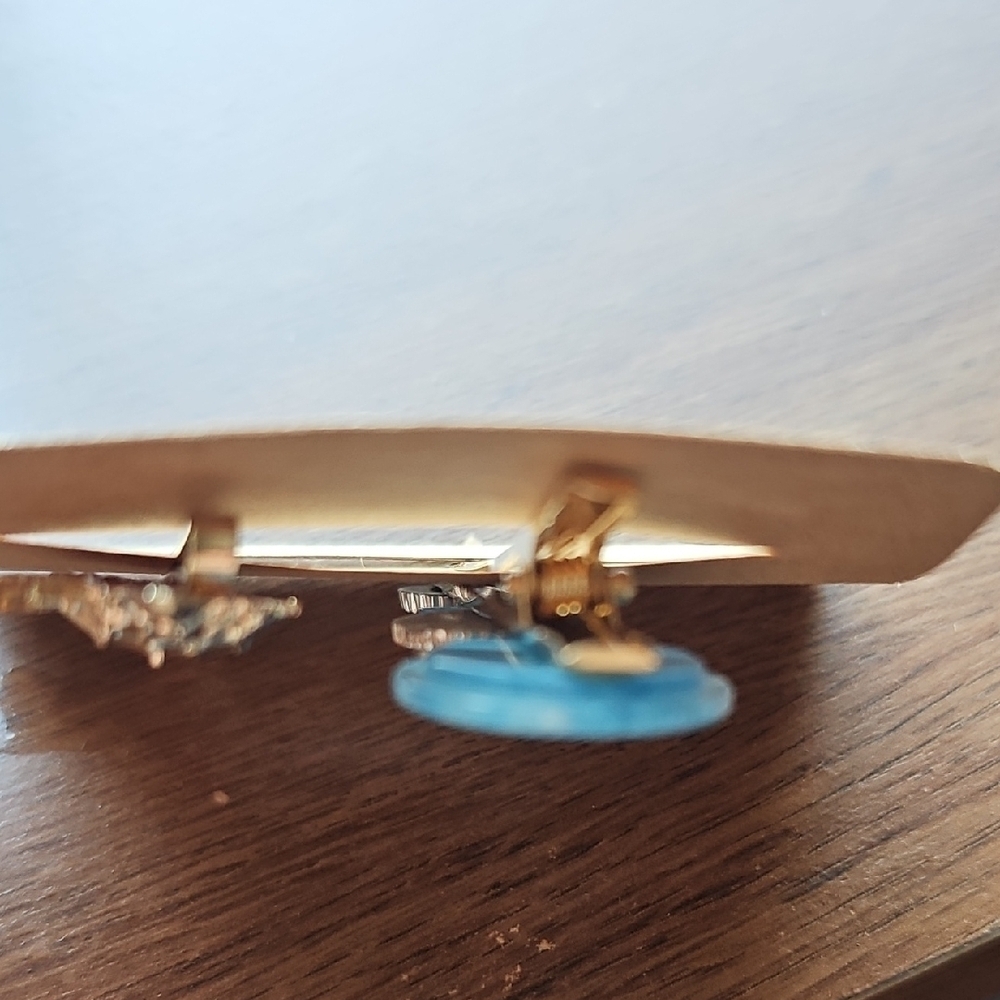 New Gold and Blue Beach Theme Sea Shell Hair Clip Set - Picture 3 of 3